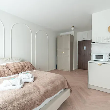 Apartly -smart I Parking Апартаменты